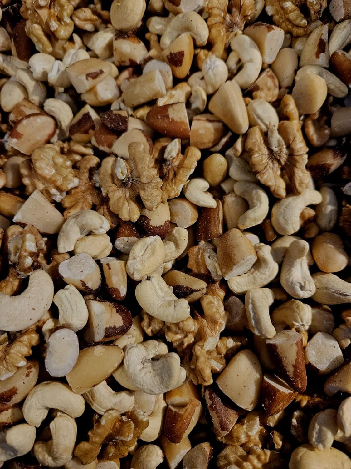 1kg Premium Fresh Organic Mixed Nuts (Walnuts, Brazils, Cashews) (1kg)